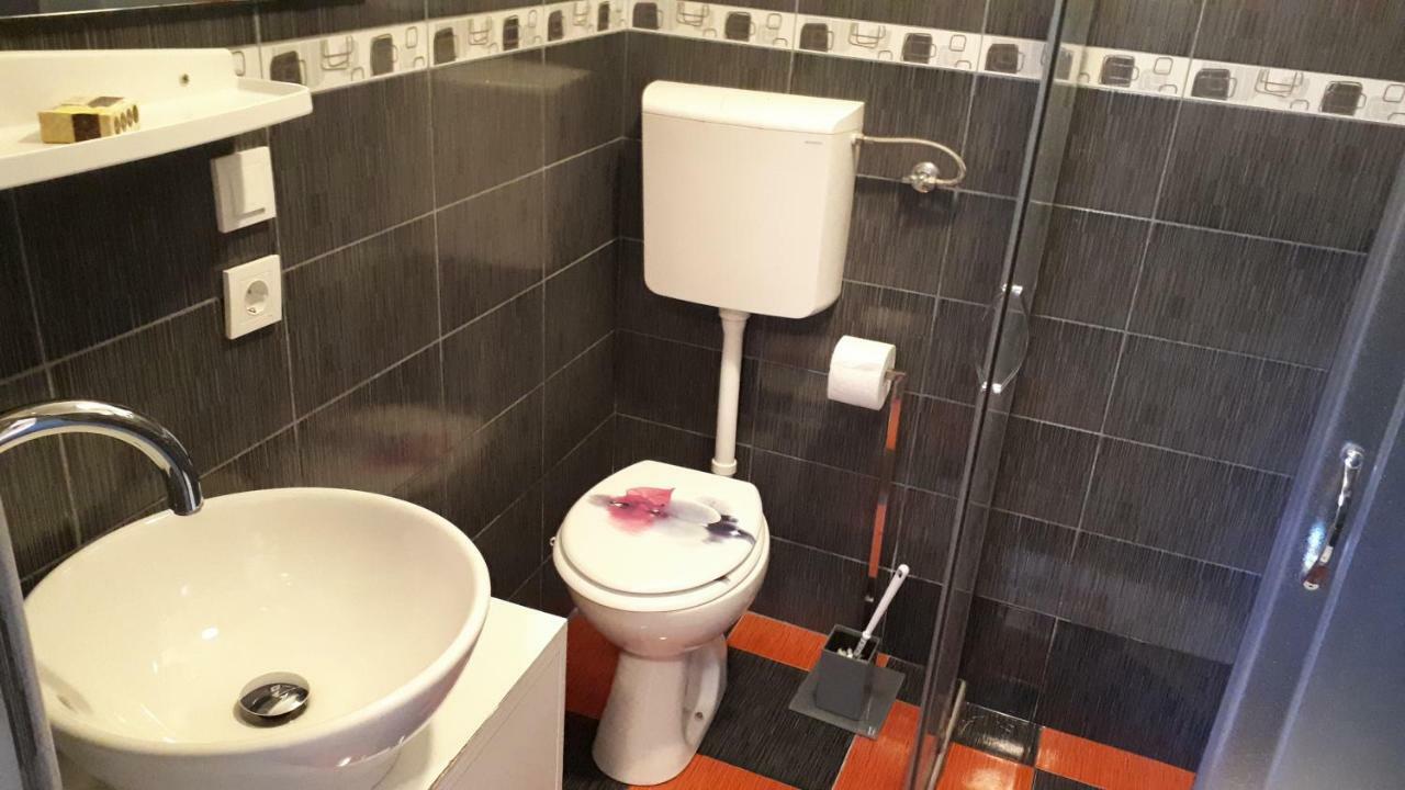 Apartment T & D Pula Eksteriør billede
